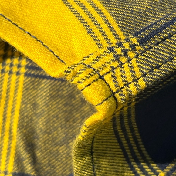 Medium $65 Michigan Wolverines Columbia Collegiate Flare Gun Flannel LS NCAA - Picture 8 of 9